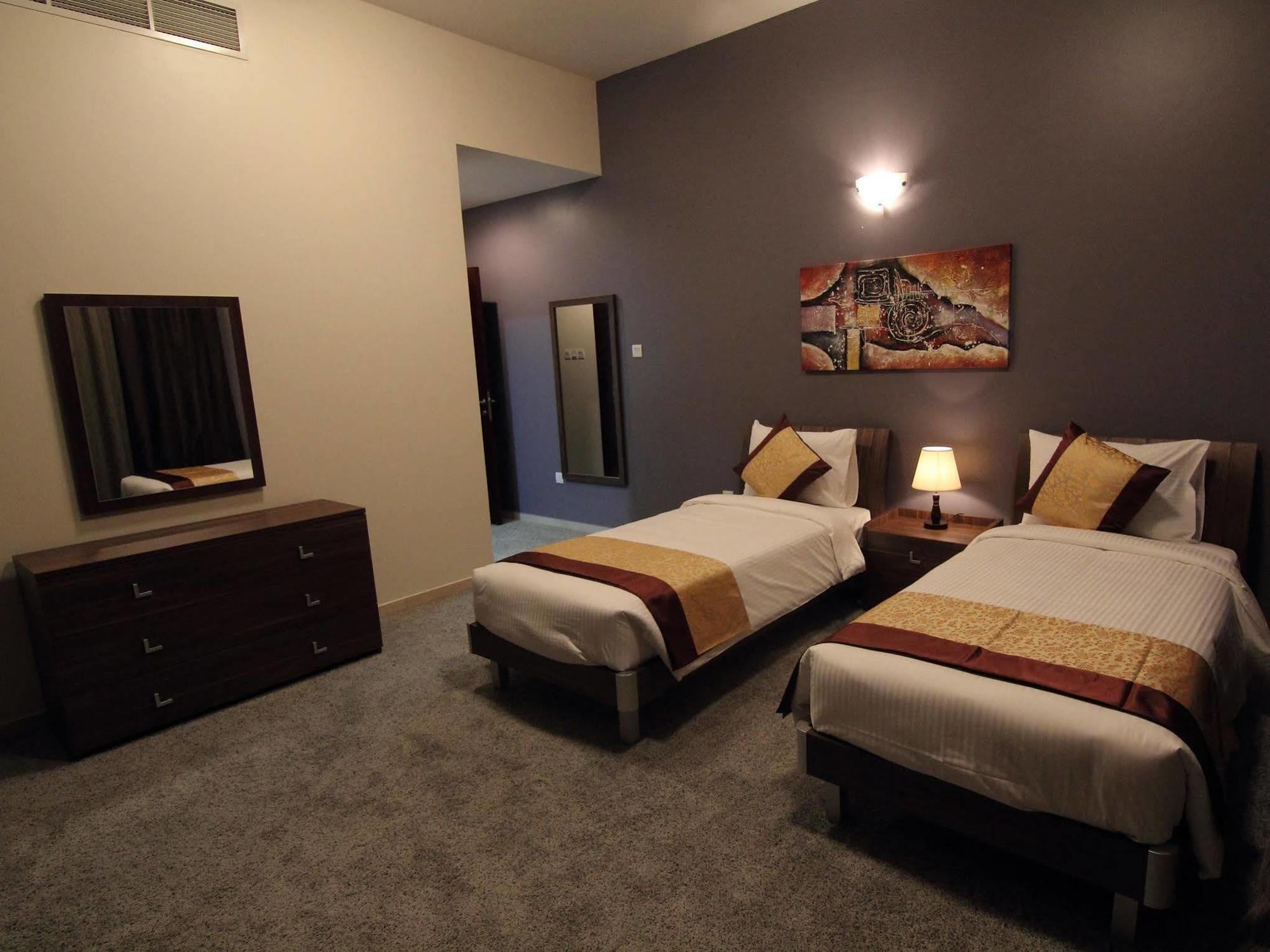 Home To Home Apartments Dubaj Kültér fotó